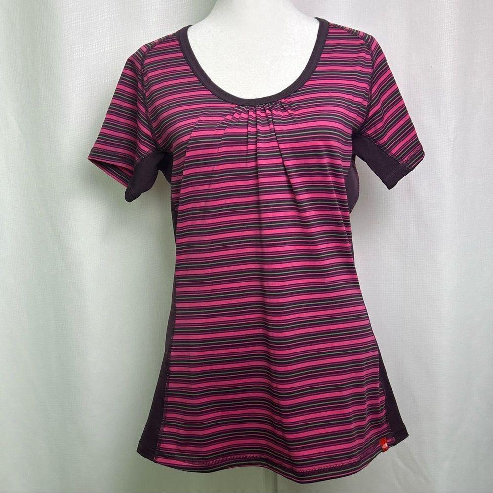 The North Face Top Women’s Large Pink Strips Vapor Wick Short Sleeve Scoop Neck
